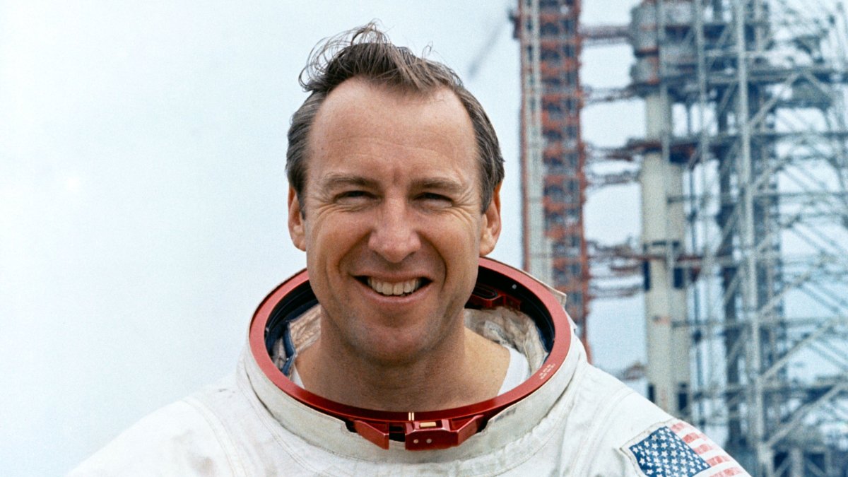 Jim Lovell