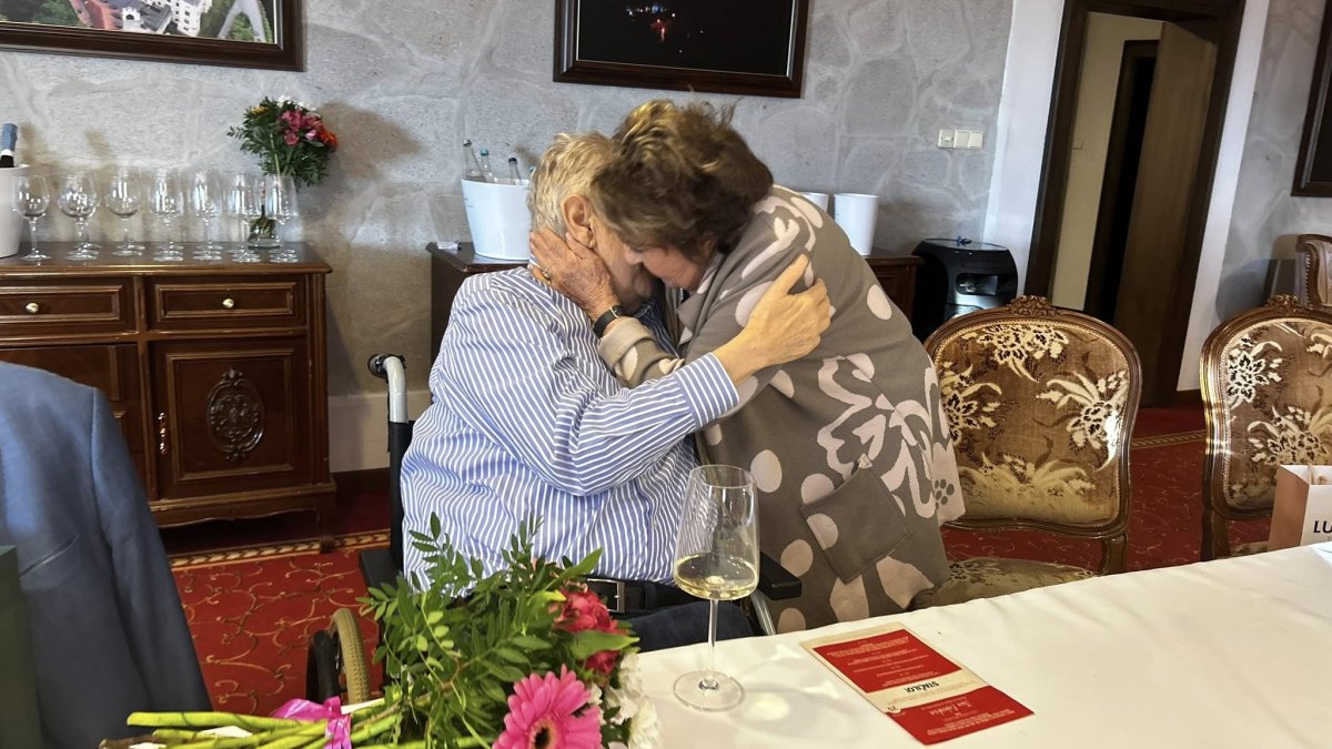 Jiřina Bohdalová přišla poblahopřát Miloši Zemanovi. 
