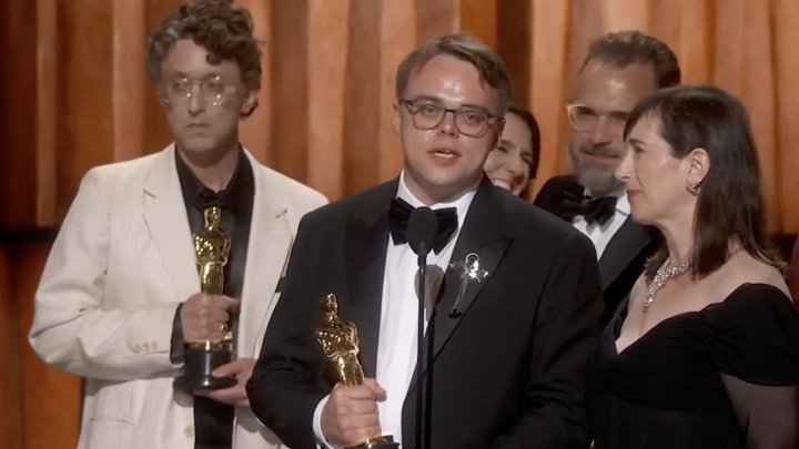 Pan Nikdo proti Putinovi vyhrál Oscara pro nejlepší celovečerní dokumentární film.